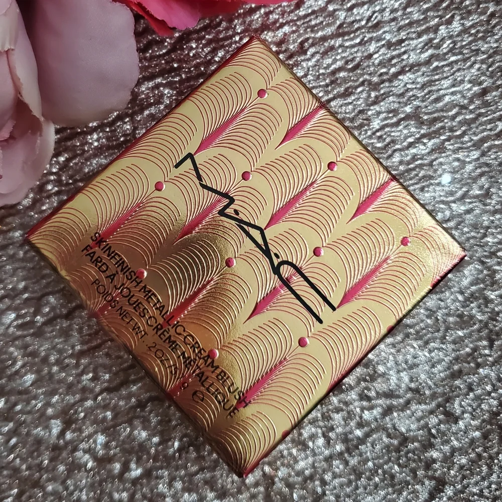 MAC Limited Edition Metallic Berry Cream Blush- Priceless Purple